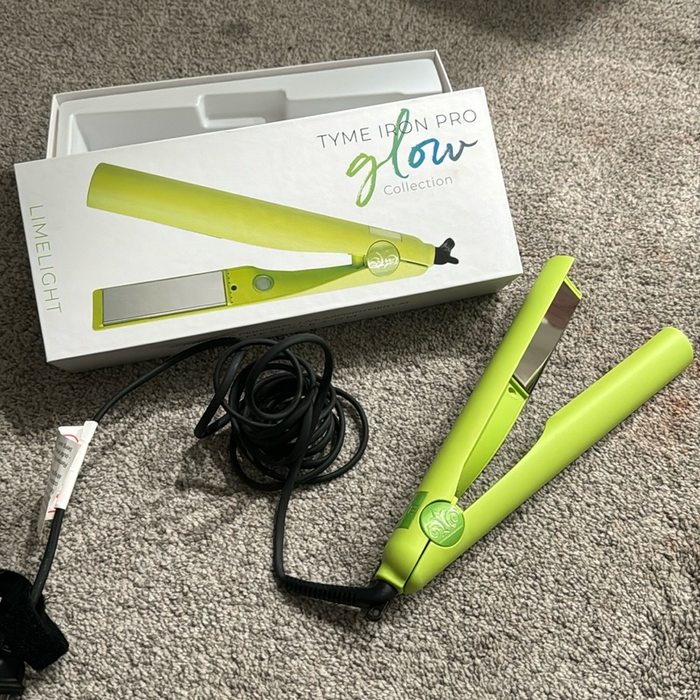 Tyme hair styler